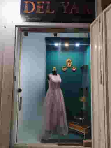 مزون و خیاطی بانوان دلیار در ناصر خسرو خرم‌آباد