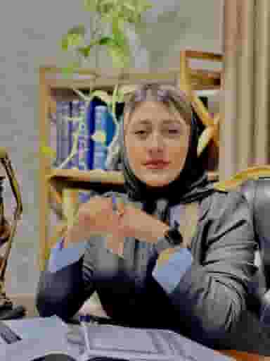 وکیل پایه یک دادگستری خانم اسما سالاری در رسالت بندرعباس