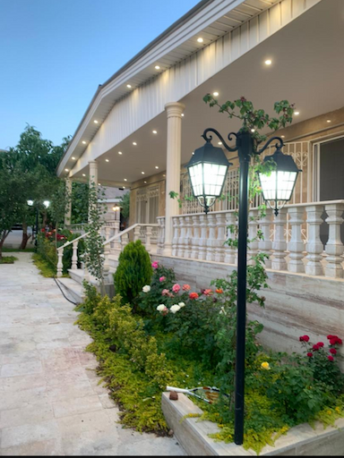 مشاور‌املاک‌ باغ‌ویلا در شهر آبسرد