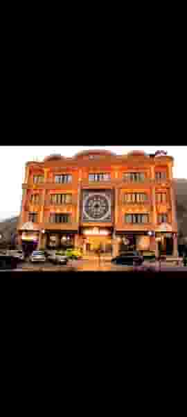 عمارت صحرا در شهر فشم