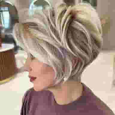 سالن مینا بختیاری در جهان شهر کرج