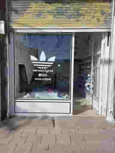 کتونی اورجینال "ورنا" در منتظری زنجان