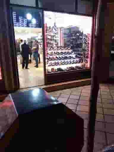 کفش سپهر یوسفیان در انقلاب زنجان