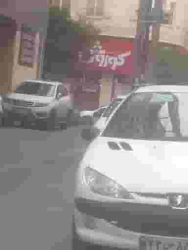 فروشگاه زنجیره ای افق کورش در پانزده خرداد ساری