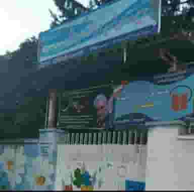 دبستان اندیشه ۱ ساری در پانزده خرداد ساری