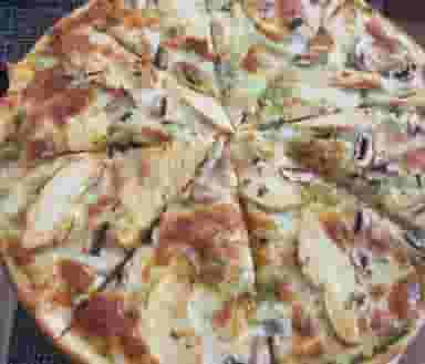 رستوران بین المللی پارادیس در گلستان کرمانشاه