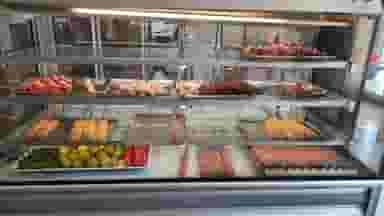 کافه رستوران پریسکه در دیزل آباد کرمانشاه