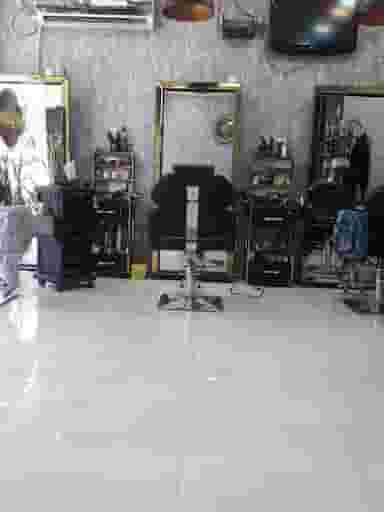 پیرایش اردیبهشت آرایشگاه مردانه در زنبیل آباد قم