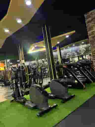 باشگاه بدنسازی افشین در نیروگاه قم