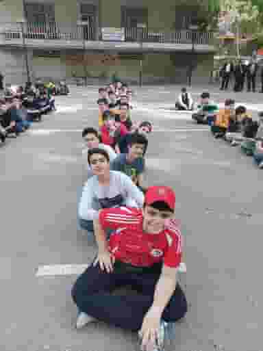 دبیرستان غیردولتی پسرانه مشاهیر شهرک باغمیشه تبریز