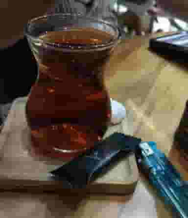 کافه صحبت در رشدیه تبریز