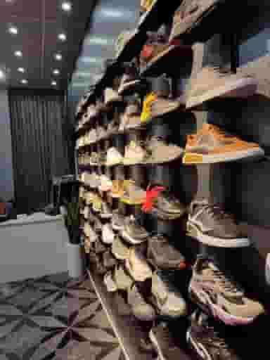 کفش آس اسپرت در زاویه قم