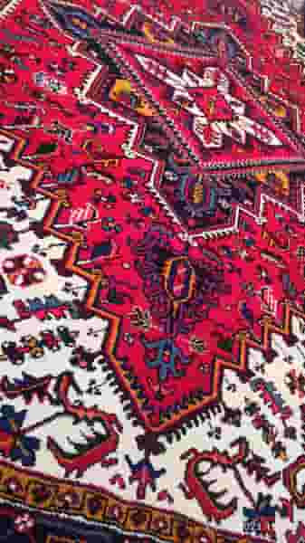 فرش سلاطین در رهلی بازار تبریز