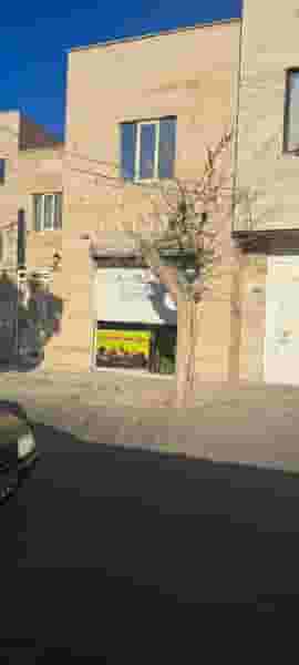 سوپر‌میوه‌ چهارفصل در کاظم آباد اخوان ورامین