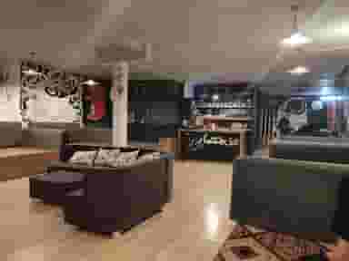 کافه رستوران حصار در زاویه ملی راه اهواز