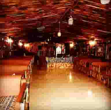 کافه کلبه در کوروش اهواز