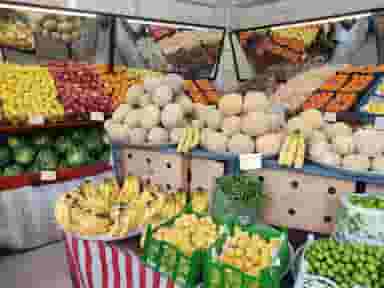 سوپر میوه و ترشی نوبر در باغ شیخ اهواز