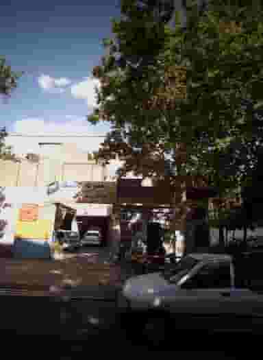 سوپر مارکت نارمک در هفت حوض 