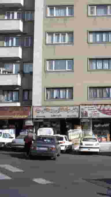 یاس مارکت در قاسم آباد 
