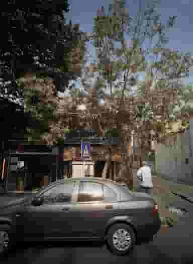 فروشگاه شریفی در قیام 