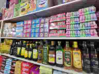 فروشگاه خیام (بداغی) در خانی آباد 