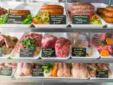 فروشگاه مواد غذایی ایرانیان در شیخ هادی 