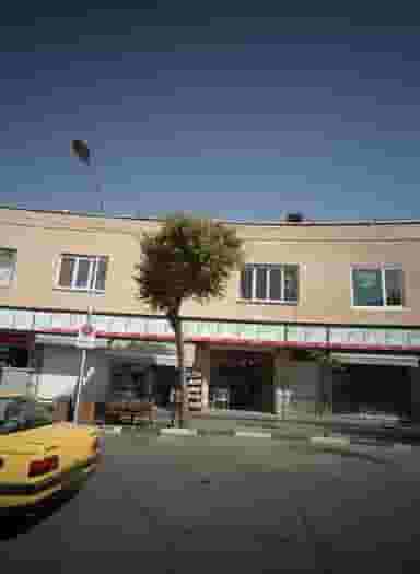 سوپرمارکت فرزان در دروازه شمیران 