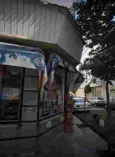 سوپرمارکت میلاد در بلورسازی