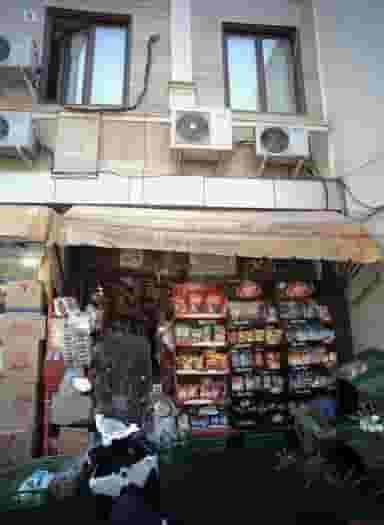 سوپر مارکت در سنگلج 