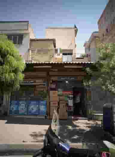 سوپر مارکت در باغ آذری 