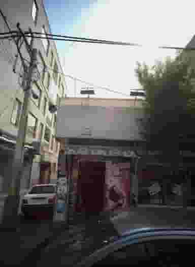 فروشگاه بهار آزادی در وحیدیه تهران