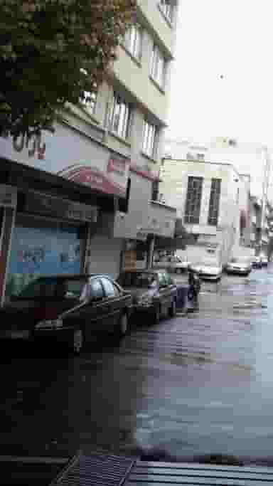 سوپرمارکت شعبه روحی در بهجت آباد 