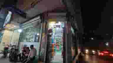 سوپر مارکت محله در هفت چنار 