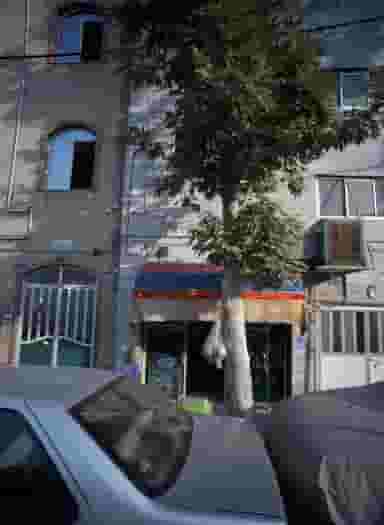 سوپر مارکت اسماعیلی در ولیعصر جنوبی 