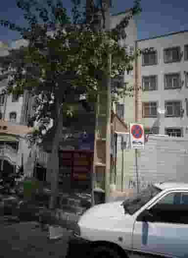 سوپر مارکت در خزانه 