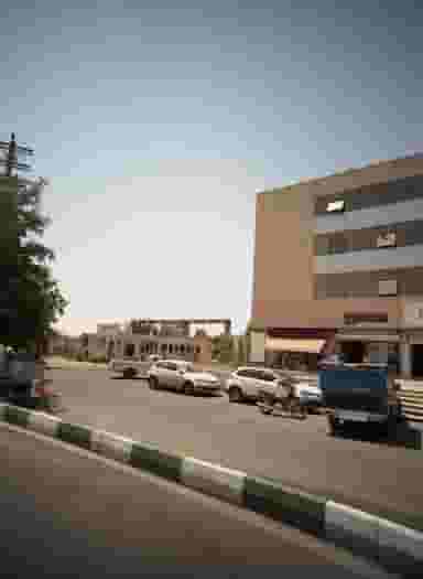 سوپر مارکت در صاحب الزمان 