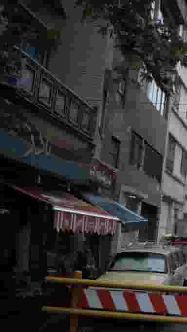 فروشگاه مواد غذایی نادر در بهجت آباد تهران