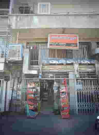 سوپرمارکت ایران نو در نجات اللهی تهران