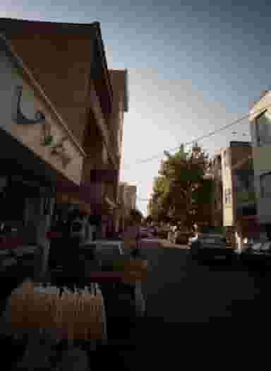 سوپر مارکت طاها در ولیعصر جنوبی 