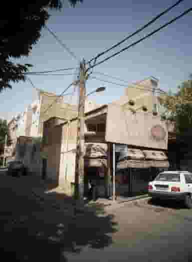 فروشگاه شاپور در ولیعصر شمالی