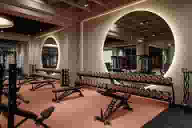 باشگاه بدنسازی برادران تبریزی آقایان خانه ورزش در سجاد شهر مشهد