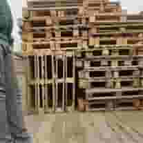 پالت فروشی رهبر  فروش پالت پلاستیکی و چوبی و تأمین مواد آسیابی پلاستیک