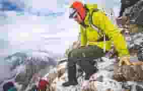 باشگاه کوهنوردی دنا در محله شهیش آباد اصفهان 