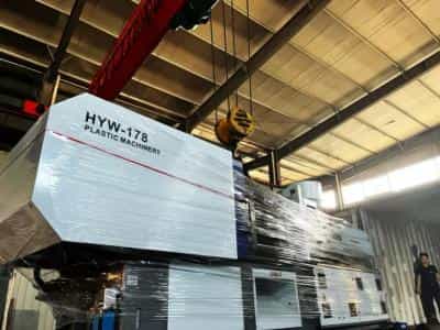 عکس مرکز تولید و پخش دستگاه های تزریق پلاستیک در جردن