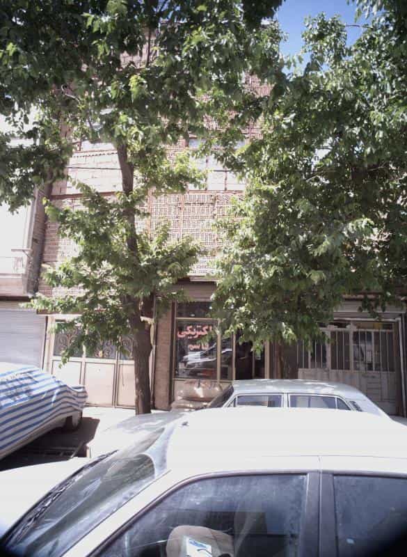 عکس الکتریکی قاسم در شهید کاظمی