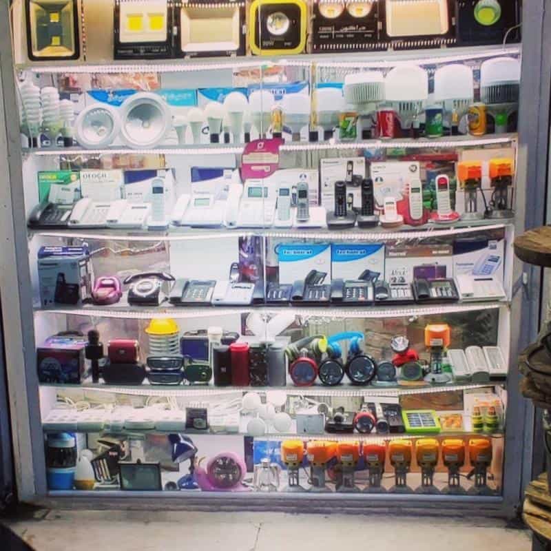 عکس فروشگاه الکتریکی در ولیعصر جنوبی