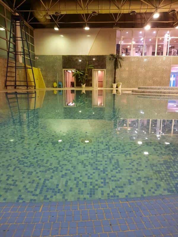 عکس استخر آب تهران در کشاورز
