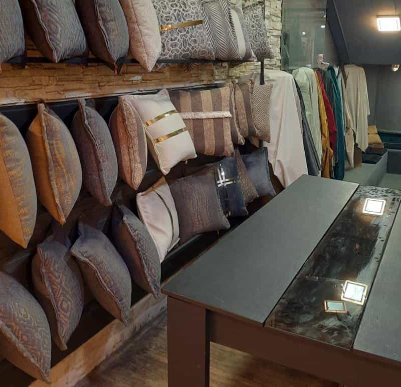 عکس پارچه مبلی و پرده ای امین در شاندیز