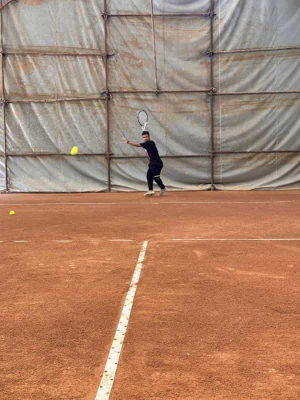 عکس باشگاه تنیس منظریه در نیاوران