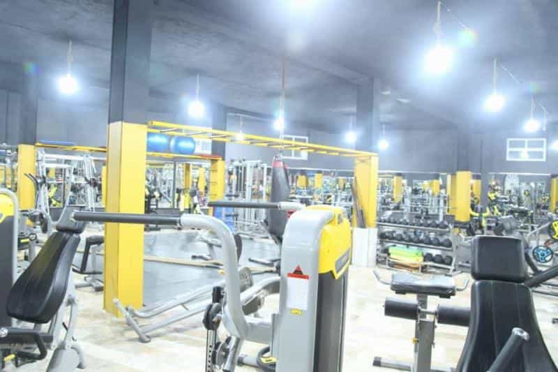 عکس باشگاه بدنسازی فتحیان در سازمان برنامه جنوبی